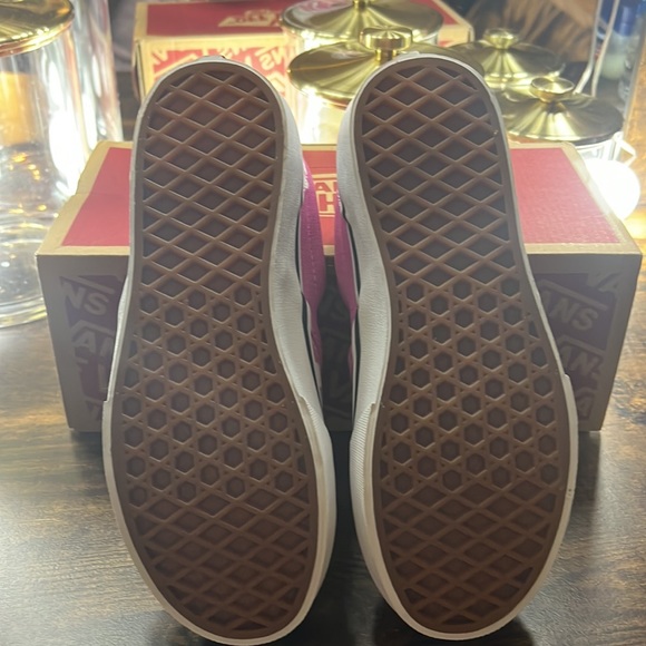 Pink and white vans - Picture 3 of 5